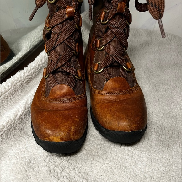 Women’s Timberland Mount Hope Boots - Tobacco Forty Leather - Insulated Lace Up - Picture 5 of 7